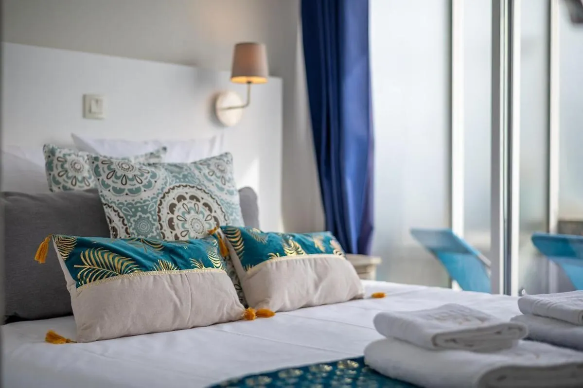 Le Coq -Splendide Vue -Magnifique Piscine -Parking Apartment Cap-d'Ail