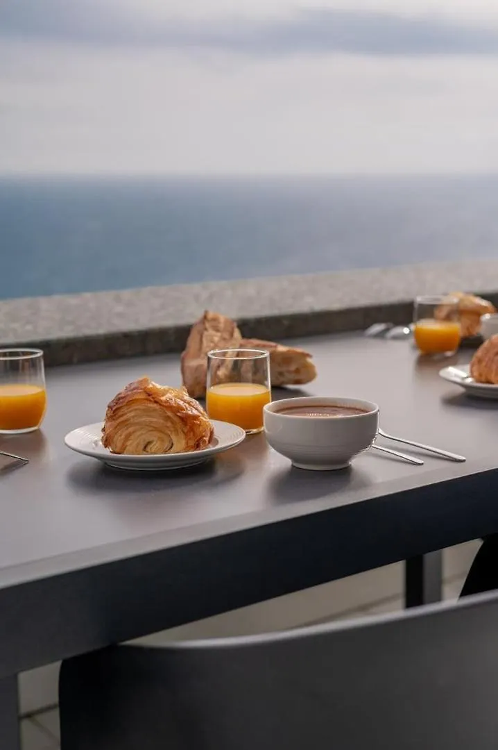 Le Coq -Splendide Vue -Magnifique Piscine -Parking Apartment Cap-d'Ail